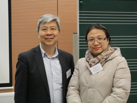 江紹祥教授與學界同工探討探究學習模式與電子學習的關係。