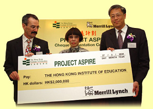 Mrs Angela W Y Cheung, JP,@Member of the Fund-raising Committee of HKIEd Council, and Professor Paul Morris,@President,@receive the cheque for HK$2 million from Mr Albert Lee, Managing Director, Regional Business Executive, Global Private Client of Merrill Lynch (Asia Pacific) Ltd.