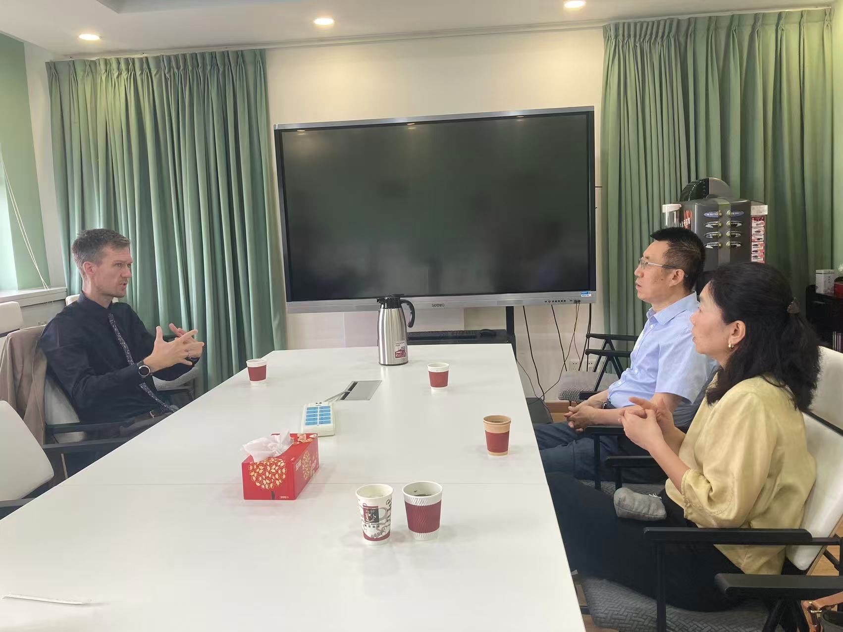 Souvenir Presentation by Prof Sedat Gumus