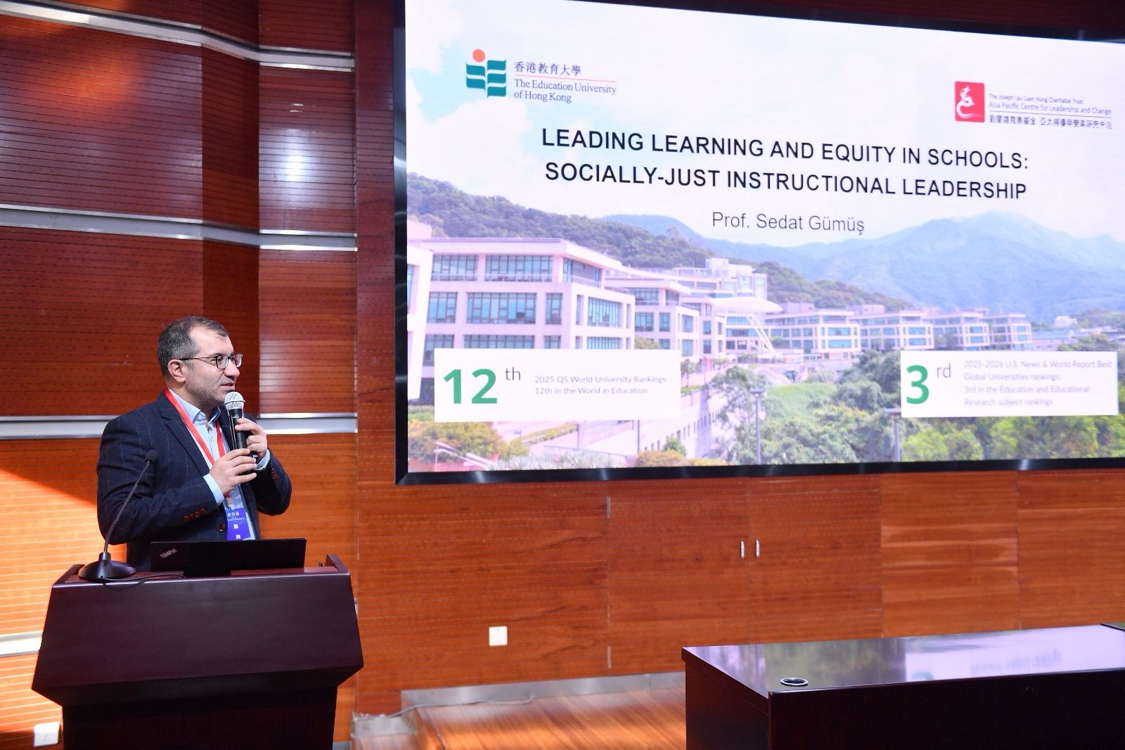 Professor Sedat Gümüş delivering keynote at Beijing Normal University