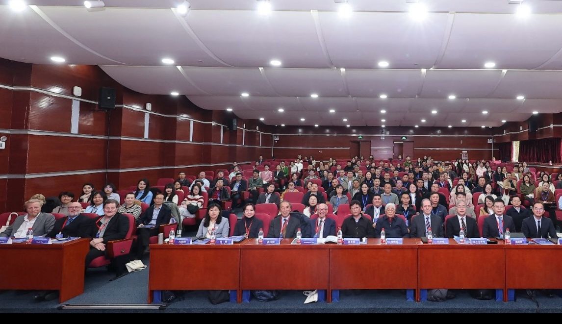 Professor Sedat Gümüş delivering keynote at Beijing Normal University