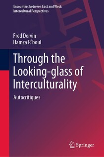 Through the Looking-glass of Interculturality - Autocritiques