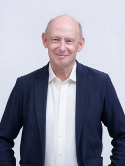 Professor MACFARLANE, Bruce John (麥博思教授)