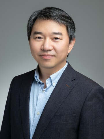 Professor YAN, Zi (晏子教授)