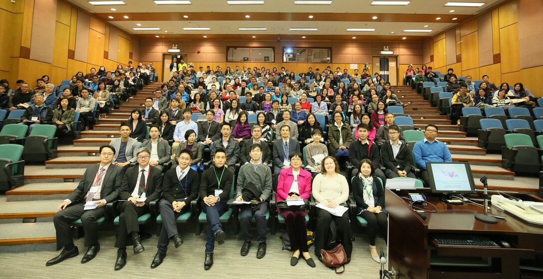 Students and teachers from around 300 local secondary and primary schools gather at EdUHK for the start of the STEM Education Conference-cum-Carnival 2016.