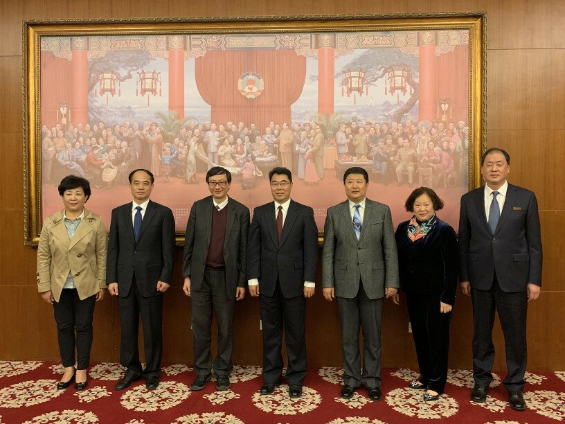 EdUHK’s representatives pictured with Mr Wei Dapeng (centre), Vice Chairman of Tianjin People’s Political Consultative Conference.