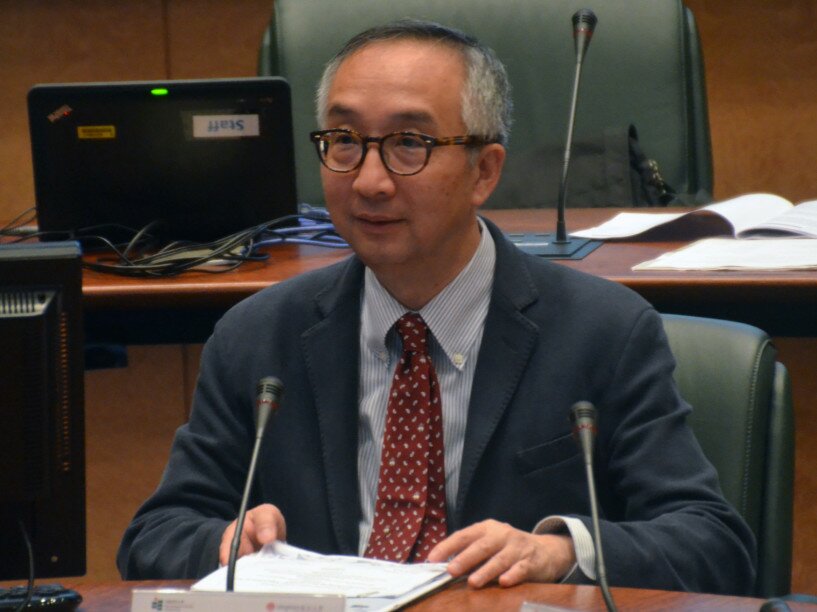 Professor Lui Tai-lok, Vice President (Research and Development) of EdUHK.