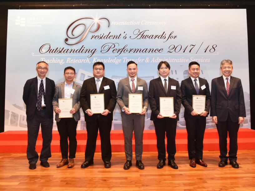 Awardees of Outstanding Performance in Research are posing a photo with Professor Stephen Cheung and Professor Lui Tai-lok.