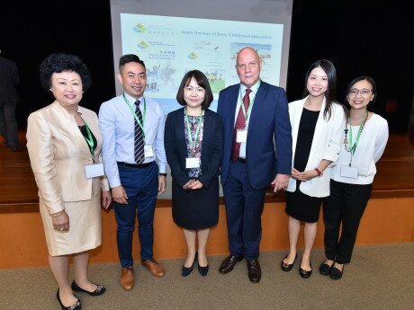 (From the left) Dr Margaret Lau, Assistant Professor of the Department of Early Childhood Education at EdUHK, Professor Kevin Chung, Head of the Department of Early Childhood Education at EdUHK, Professor Yuko Hashimoto of Kwansei Gakuin University, Japan, Professor Allen Walker, Dean of the Faculty of Education and Human Development at EdUHK, Dr Eva Lau and Dr Amanda Wong, Assistant Professor of the Department of Early Childhood Education at EdUHK