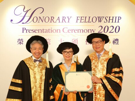 Ms Shirley Loo, Honorary Fellow (centre)