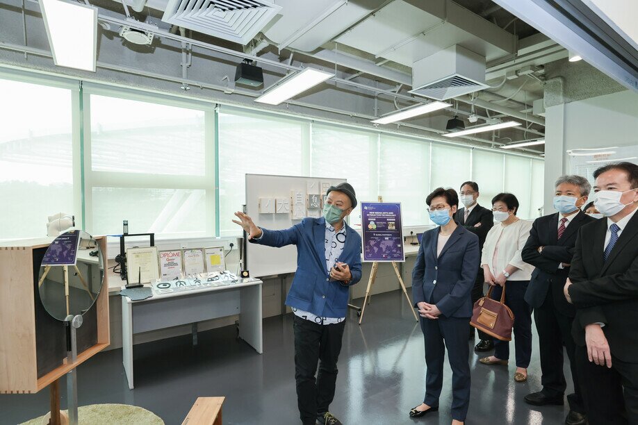 Dr Hung Keung, Associate Professor at CCA, explains how his art tech “Portable Interactive & Meditative Mirror” can help users create novel experience of mindfulness practice and meditation through art and digital technology