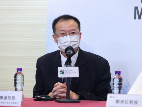 Principal Tommy Wong Tang-tat of Shenzhen Hong Kong Pui Kiu College Longhua Xinyi School
