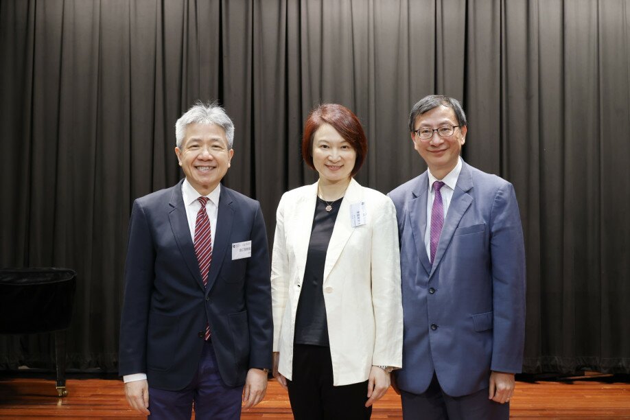 From left: EdUHK President Professor Stephen Cheung Yan-leung, the Hon Starry Lee Wai-king, and EdUHK Chair Professor of Curriculum and Instruction Professor Lee Chi-Kin