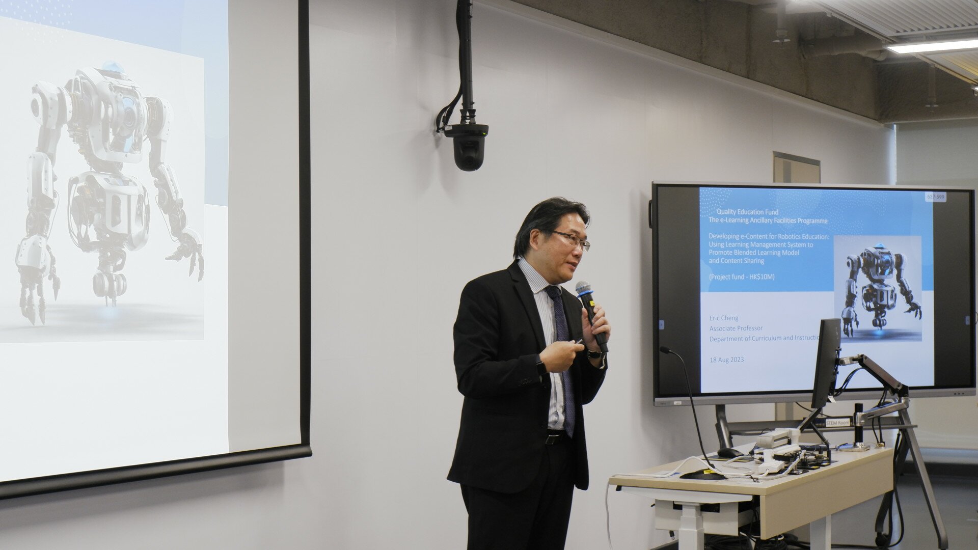Presentation session by Dr Eric Cheng Chi-keung, Associate Professor, Department of Curriculum and Instruction, and Associate Dean of Quality Assurance and Enhancement, Faculty of Education and Human Development