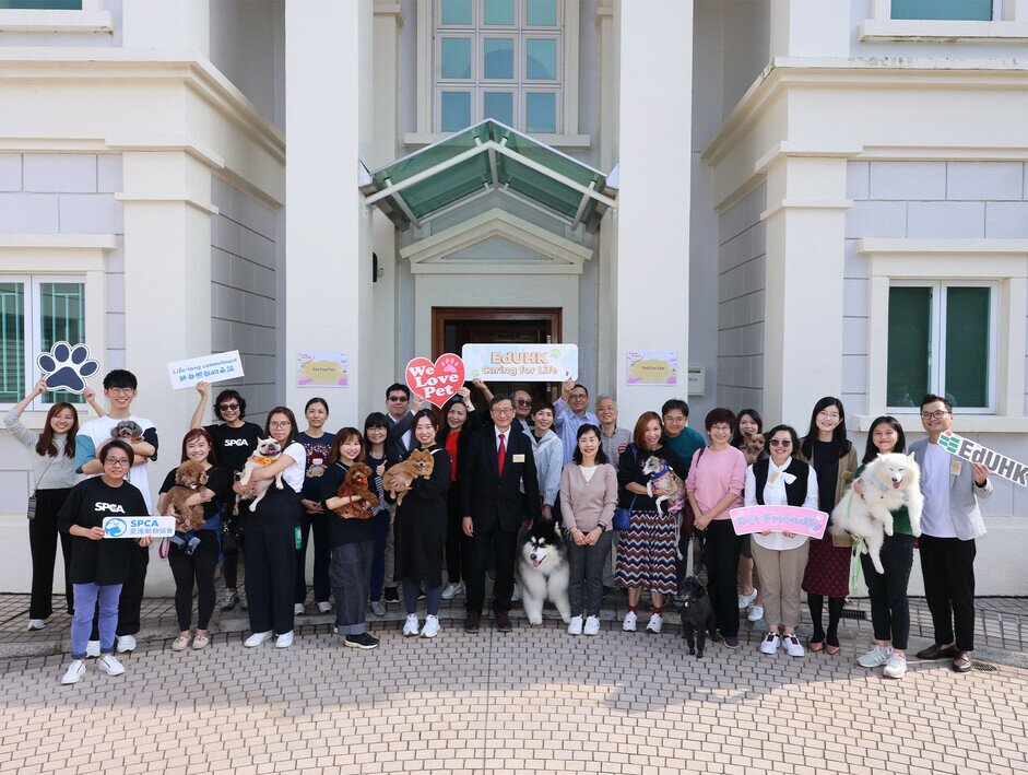 A pet carnival holds at the President’s Lodge