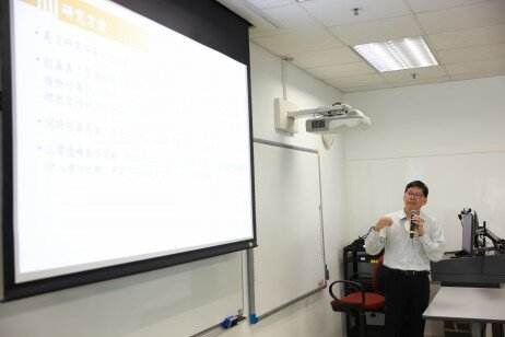 Professor Chou Kee-lee from the Department of Social Sciences and Policy Studies of EdUHK