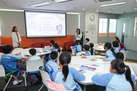 「感恩小書工作坊」以講故事的形式引領參加者發現生命中的美好及值得感謝的人、事、物  