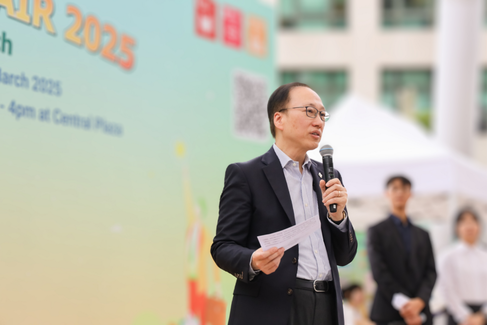 教大副校长（研究与发展）陈智轩教授出席博览会启动礼并致辞