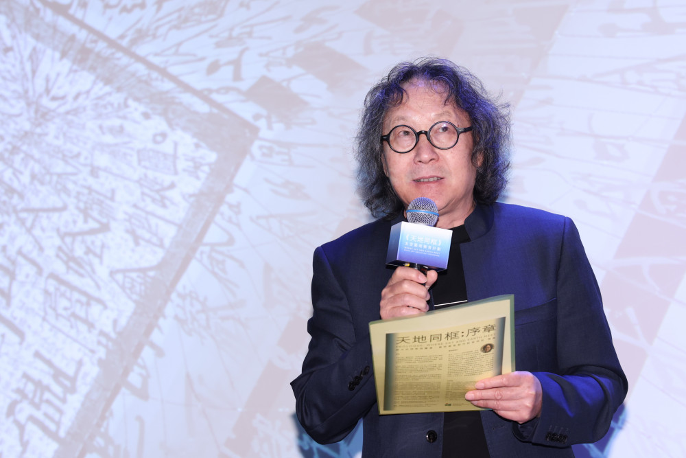 徐冰教授以「今天我們用甚麼做藝術？」為題發表主題演講