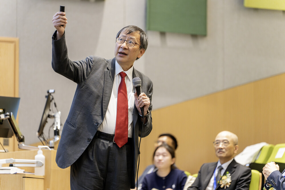 主題演講: 香港教育大學校長李子建教授