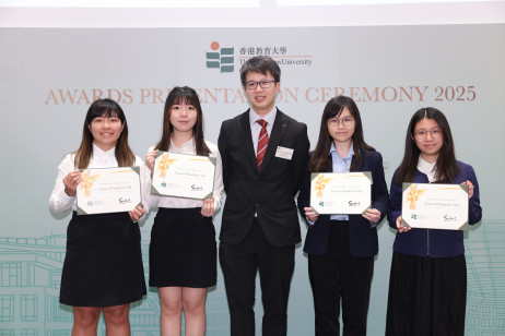 EdUHK Dean of Students presents the ‘Whole Person Development Awards – Dean of Students’ List’ for 2024/25 to student awardees