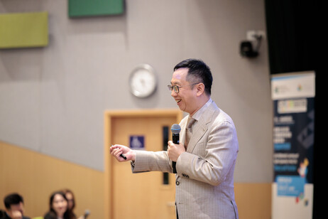 Professor Philip Li Hui, Chair Professor of the Department of Early Childhood Education at EdUHK, delivers conference’s concluding remarks