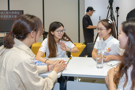 RUC and EdUHK students exchange their study and living experiences between two places