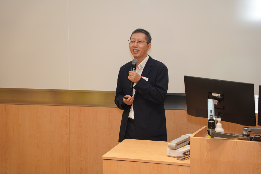 北京师范大学卢春明教授发表主题演讲