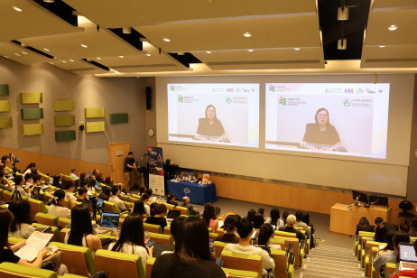 Professor Susanna Yeung Siu-sze, Associate Vice President (Quality Assurance) and Executive Co-Director of the Academy for Educational Development and Innovation, delivers opening remarks