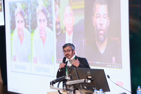 Professor Sundar Shyam from The Pennsylvania State University delivers a keynote speech