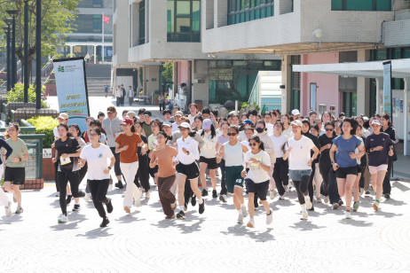 「教大環校跑」以教大中央廣場為起點，環繞校園全程約2.4公里