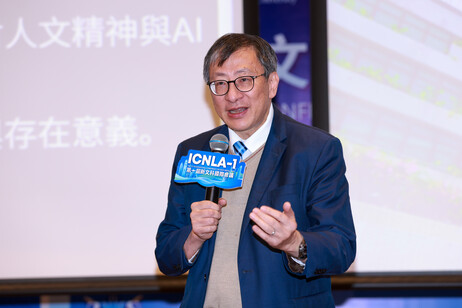 教大校長李子建教授致歡迎及開幕辭