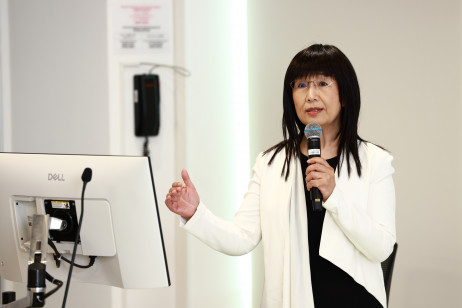 EmoCare项目负责人、教大数学与资讯科技学系教授宋燕捷教授介绍研发详情