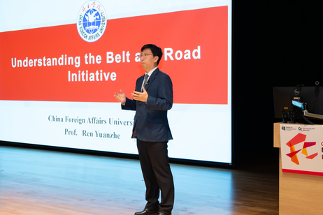 Professor Ren Yuanzhe deliveres a lecture on the Belt and Road Initiative