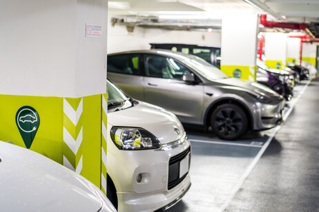 Signage for EV Charging Facilities at EdUHK’s Tai Po Campus