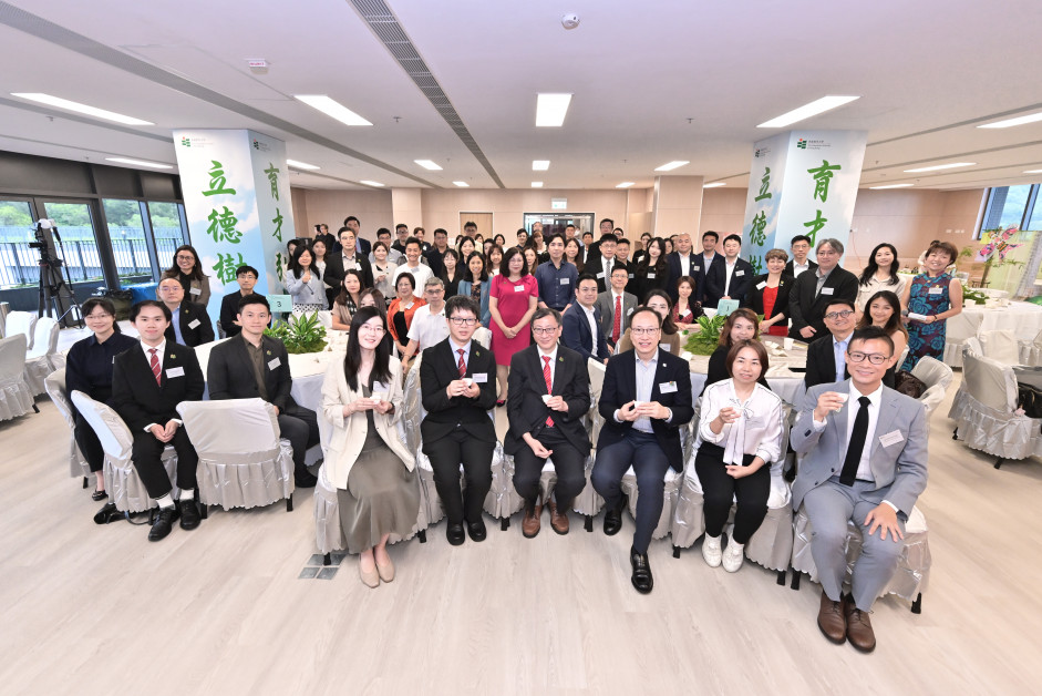 香港教育大學僱主茗茶會於新教學大樓舉行，邀請超過30家來自商業、教育及非牟利機構的僱主參與，旨在促進校企合作，為師生提供寶貴的交流平台