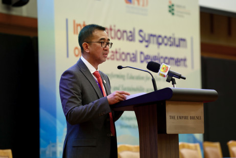 汶萊大學校長Hazri Kifle博士致歡迎辭