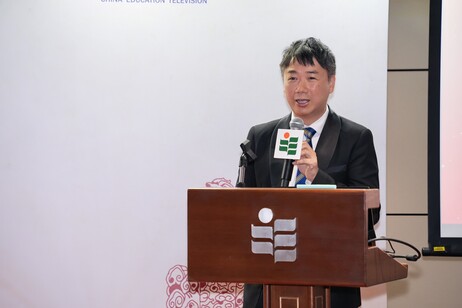 麗澤中學李潔明校長發表演講