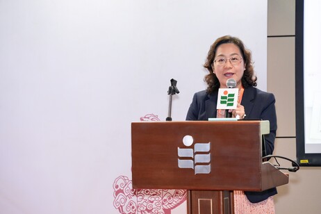 香港普通話研習社科技創意小學陶群眷校長發表演講