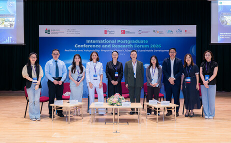 Graduates take part in the alumni roundtable