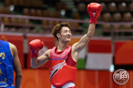 EdUHK Bachelor of Health Education (Honours) student Leung Yu-hong wins the silver medal in Men's 60kg Wushu Sanda (Photo Source: Sportsroad) 