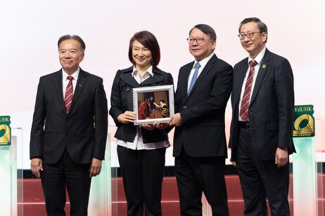 Honorary Doctorate recipient Dr the Hon Starry Lee Wai-king