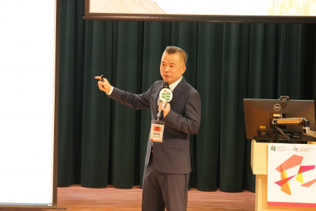 人大副校长郑新业教授以「世界需要香港——两个大局下的香港战略定位」为题作专题讲座