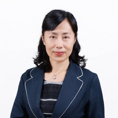 Prof May Cheng