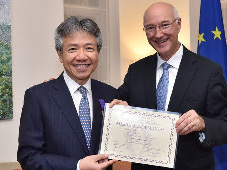 EdUHK President Receives Prestigious Award  from French Government