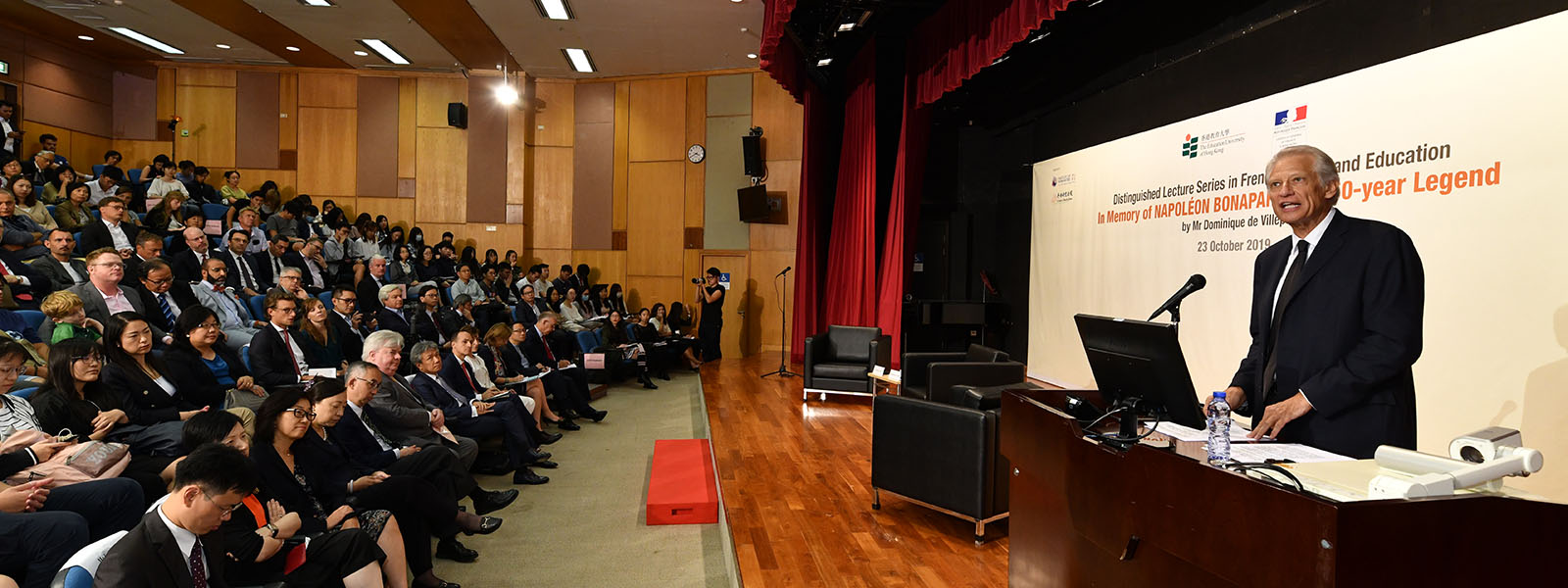 Distinguished Lecture: Mr Dominique de Villepin on the Napoléonic Legend