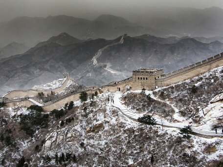 Climate Change and Agrarian-nomadic Migration across the Great Wall during the Little Ice Age