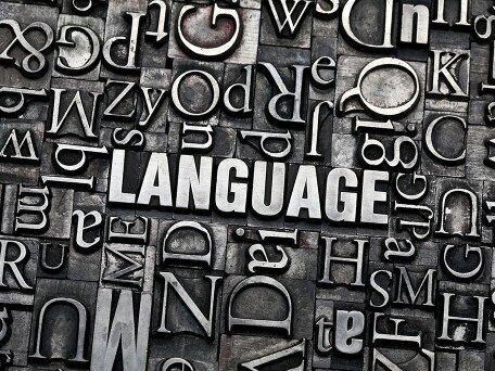 Investigating student teachers’ TPACK development for corpus technology and their self-efficacies for independent language learning and teaching: a mixed method study