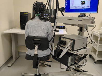 了解額頂葉網絡在自閉症兒童和青少年執行功能發展中的作用