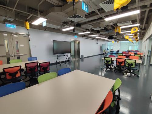 Construction of study rooms in the Library